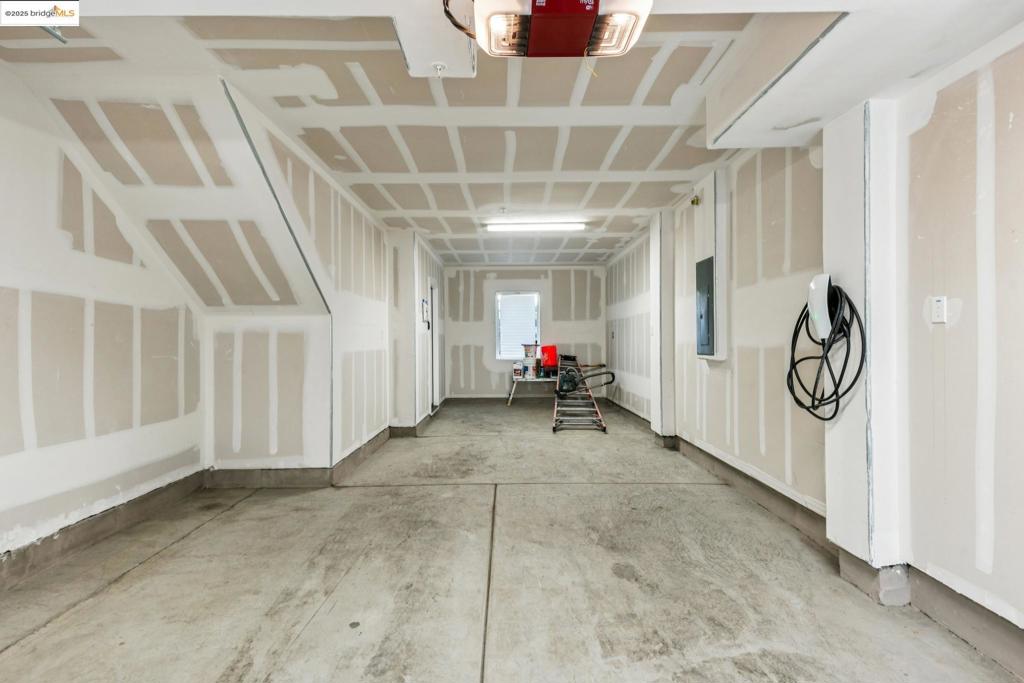 EL CERRITO - Residential