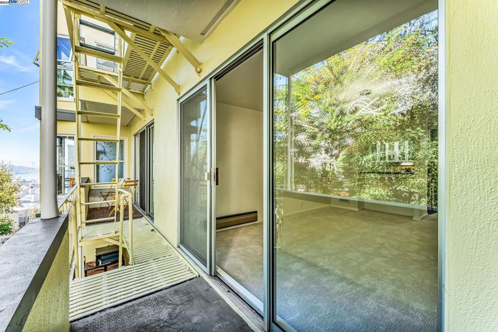 NOB HILL - Residential