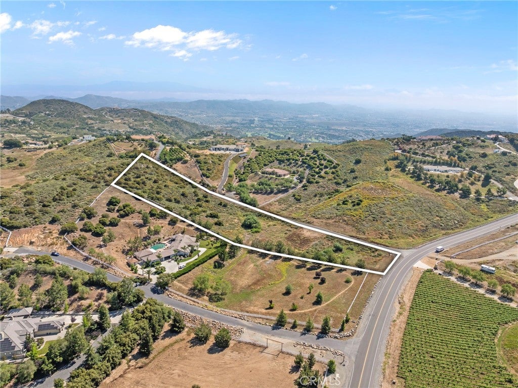 1 Avenida La Cresta