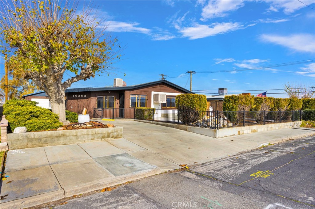 16352 Del Norte Drive