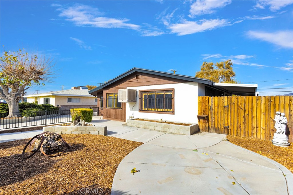 16352 Del Norte Drive