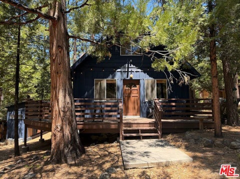 Photo of 25470 Scenic Drive, Idyllwild, CA 92549 (MLS # 26878471)