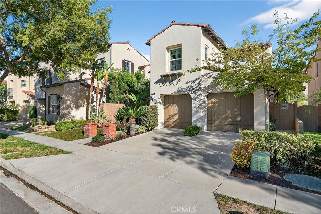 Photo of 12 Inglenook, Irvine, CA 92602 (MLS # OC25232040)