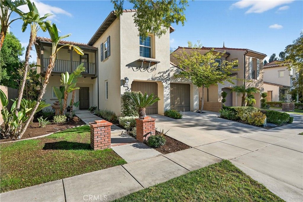 Photo of 12 Inglenook, Irvine, CA 92602 (MLS # OC25232040)