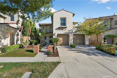 Photo of 12 Inglenook, Irvine, CA 92602 (MLS # OC25232040)