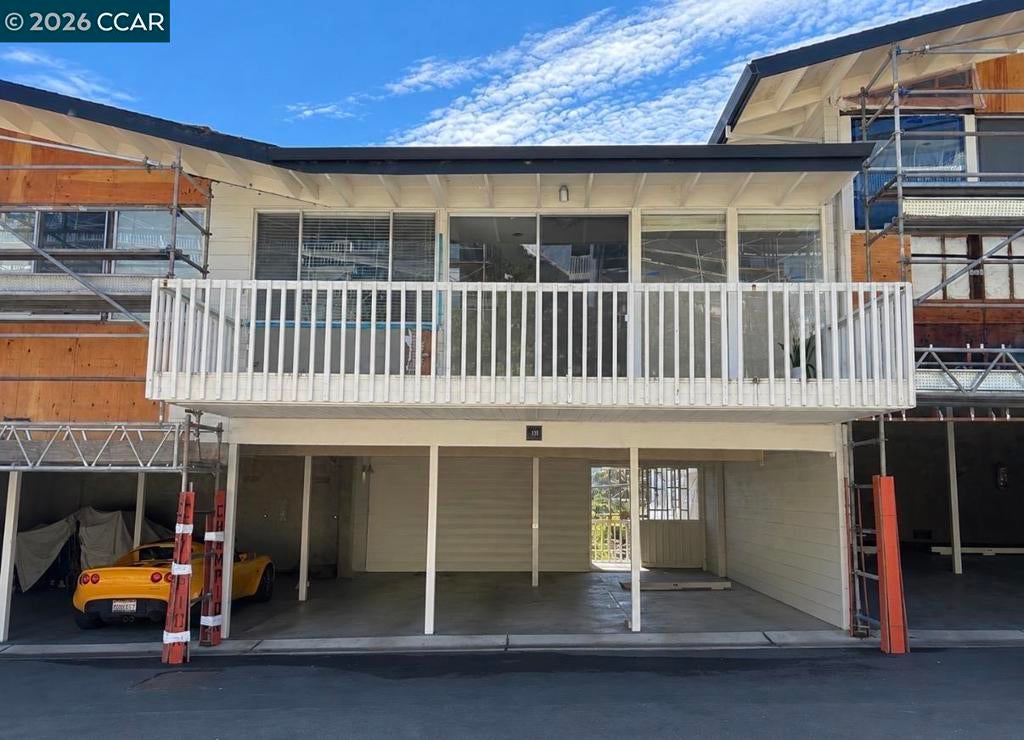 34 Andrew Dr 131