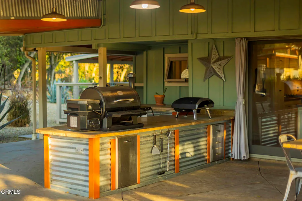 Ojai, California 93023, United States, 4 Bedrooms Bedrooms, ,3 BathroomsBathrooms,Residential,Active,180126