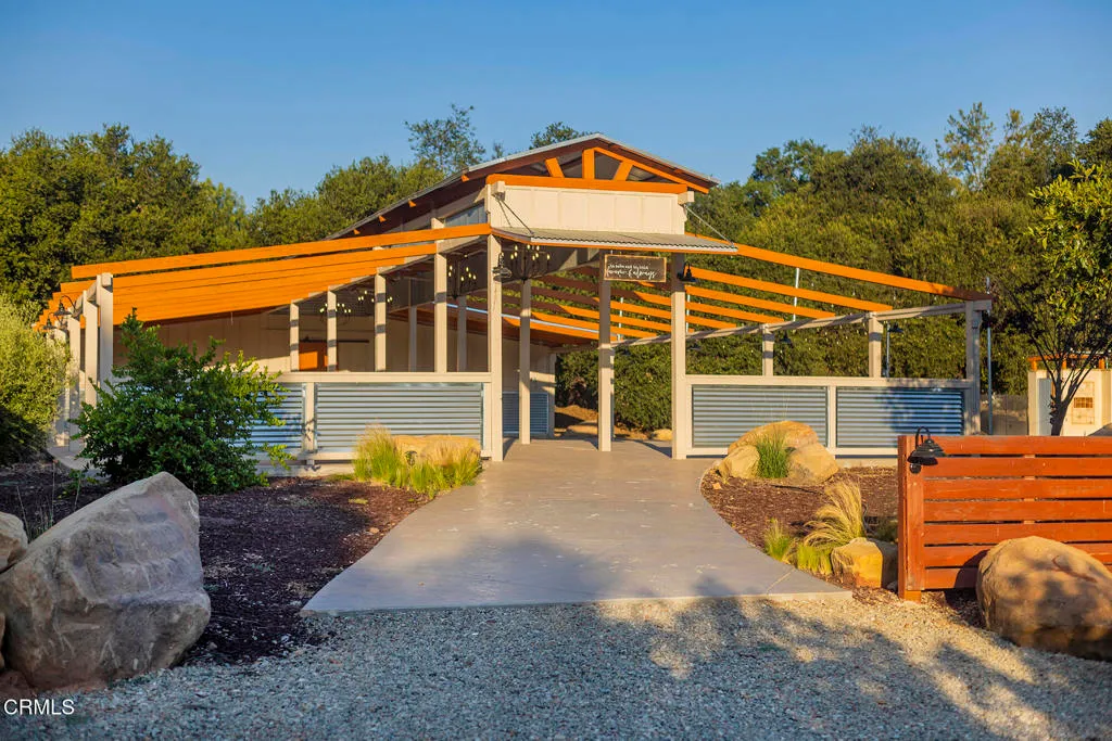 Ojai, California 93023, United States, 4 Bedrooms Bedrooms, ,3 BathroomsBathrooms,Residential,Active,180126