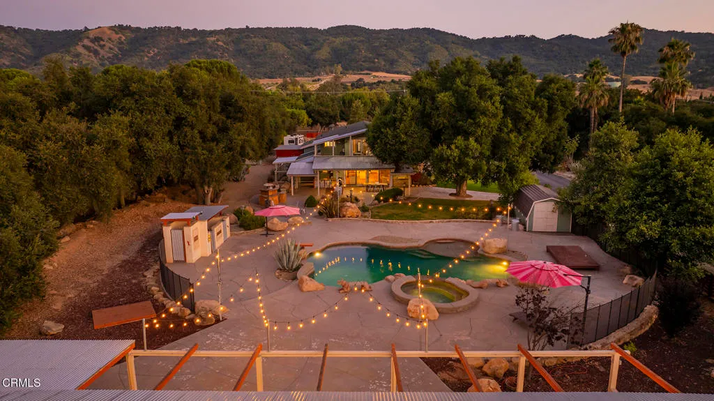 Ojai, California 93023, United States, 4 Bedrooms Bedrooms, ,3 BathroomsBathrooms,Residential,Active,180126