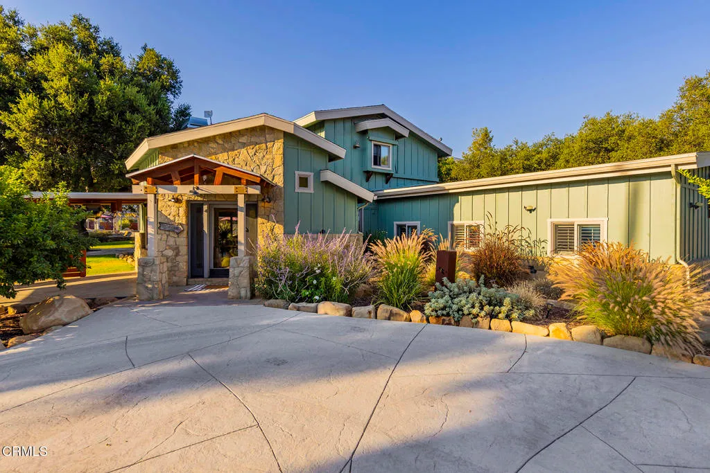 Ojai, California 93023, United States, 4 Bedrooms Bedrooms, ,3 BathroomsBathrooms,Residential,Active,180126