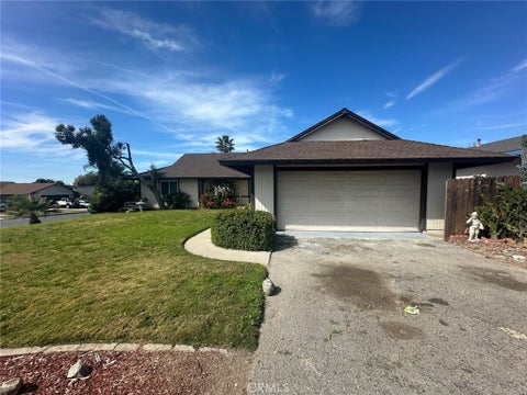 Photo of 6090 Mirada Place, Highland, CA 92346 (MLS # CV26206698)