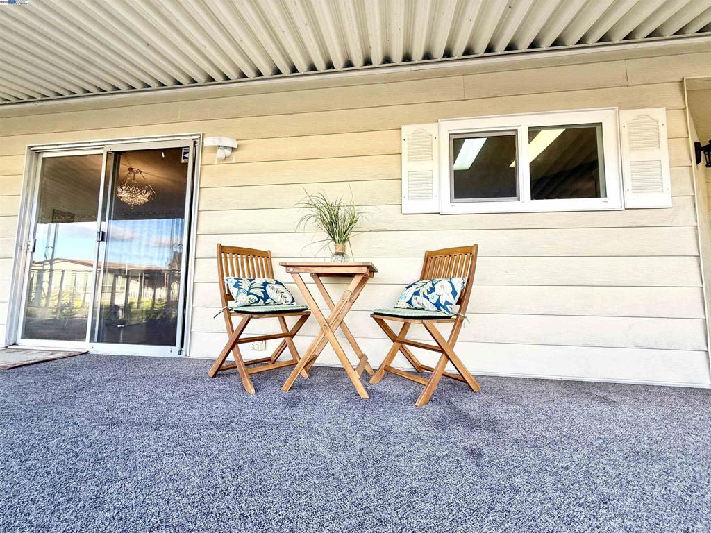 Properties 2 29255 Harpoon way