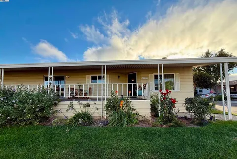 29255 Harpoon way, Hayward, CA 94544 - MLS#: 41108240