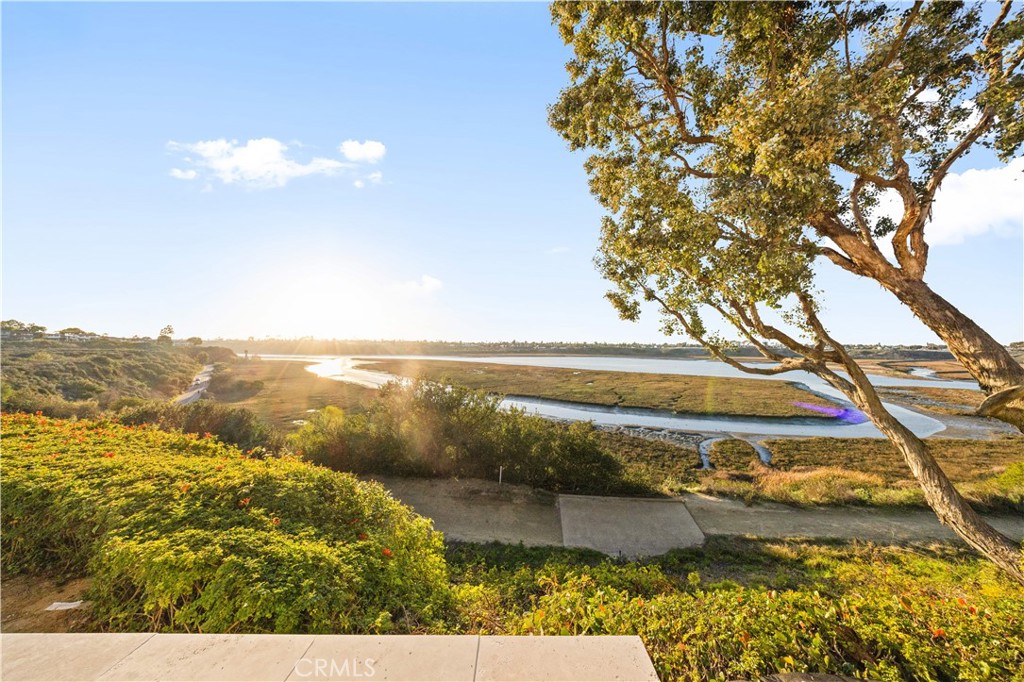 Properties 2 2427 Vista Nobleza