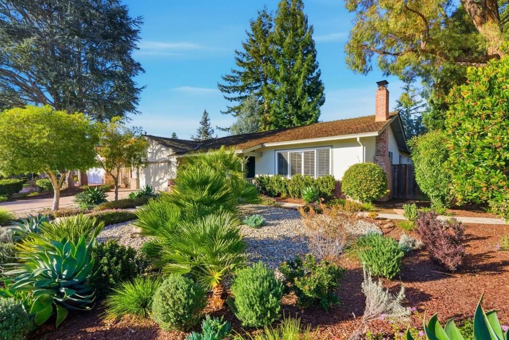 Photo of 1115 Covington Road, Los Altos, CA 94024 (MLS # ML82041833)