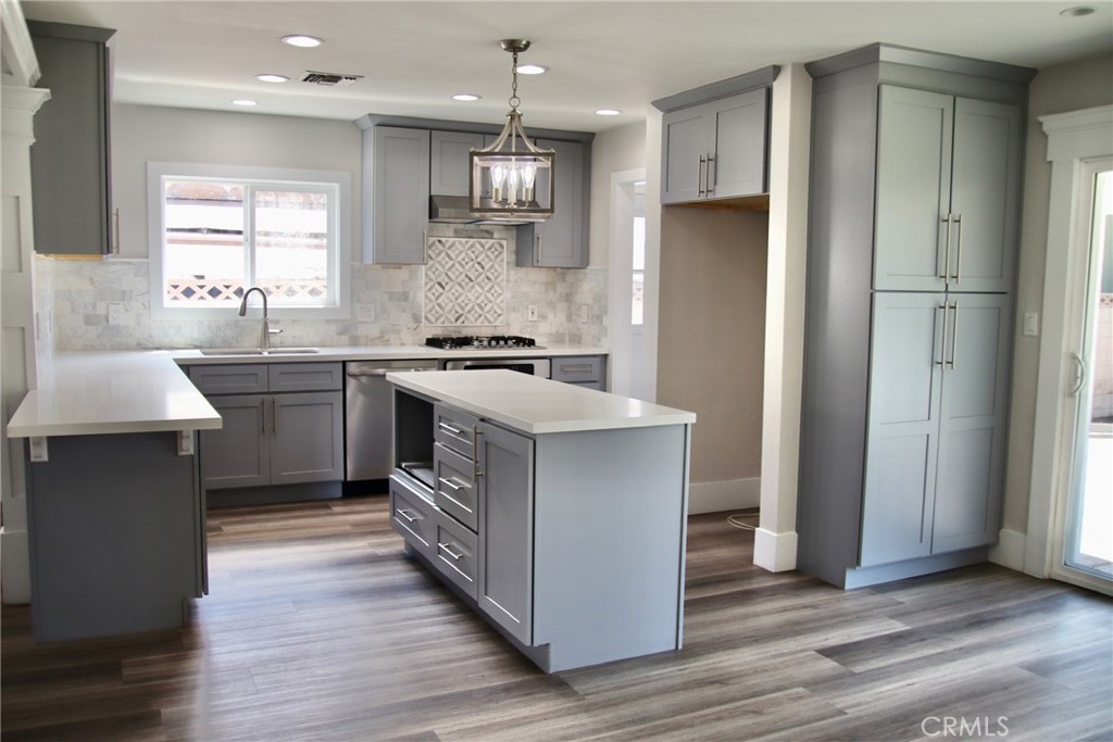 2370 W 235th Place