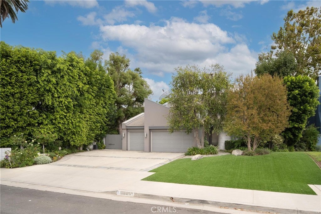 13109 Addison