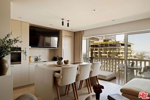 Photo of 999 N Doheny Drive #807, West Hollywood, CA 90069 (MLS # 26636229)