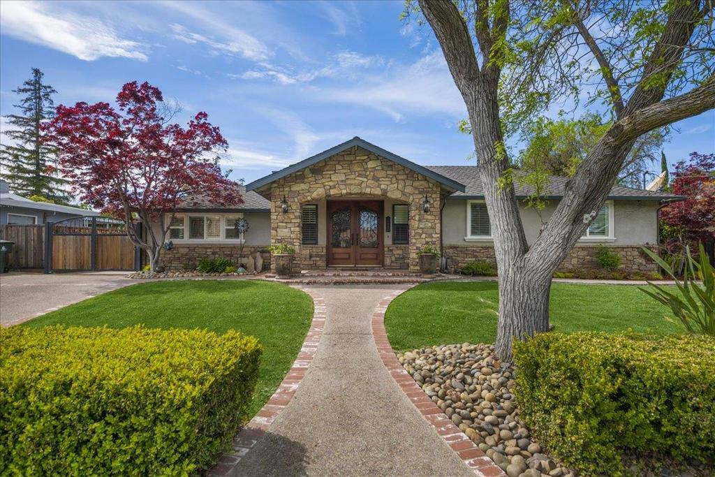 14843 Holden Way