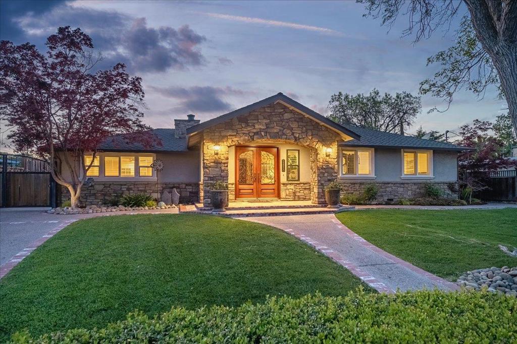 14843 Holden Way