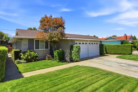 Photo of Merry Lane, San Jose, CA 95128 (MLS # ML82059075)