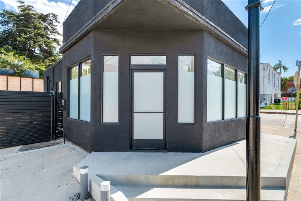 768 N Avenue 50 Ave, Los Angeles CA 90042