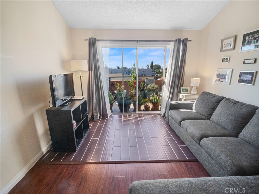 Eastside (ES) - Residential