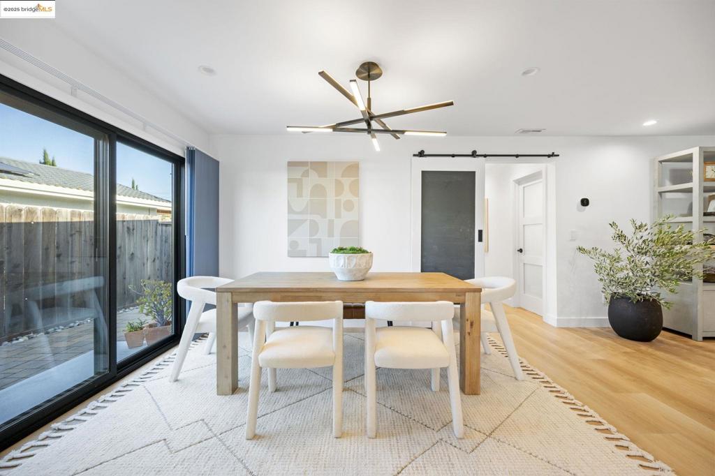 MOWRY WEST - Residential