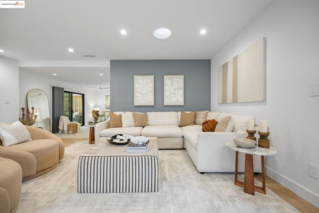 MOWRY WEST - Residential