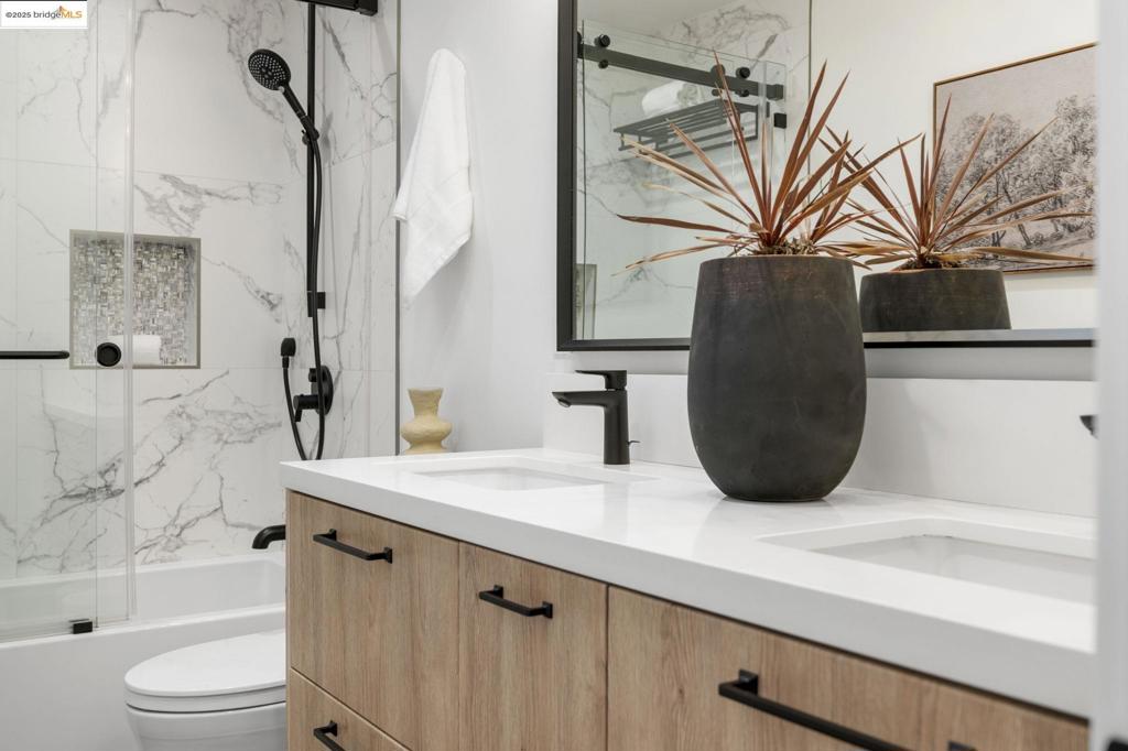 MOWRY WEST - Residential