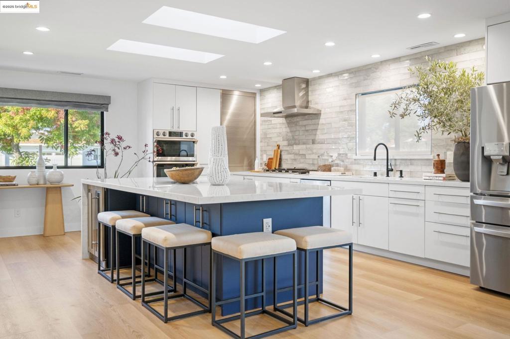 MOWRY WEST - Residential