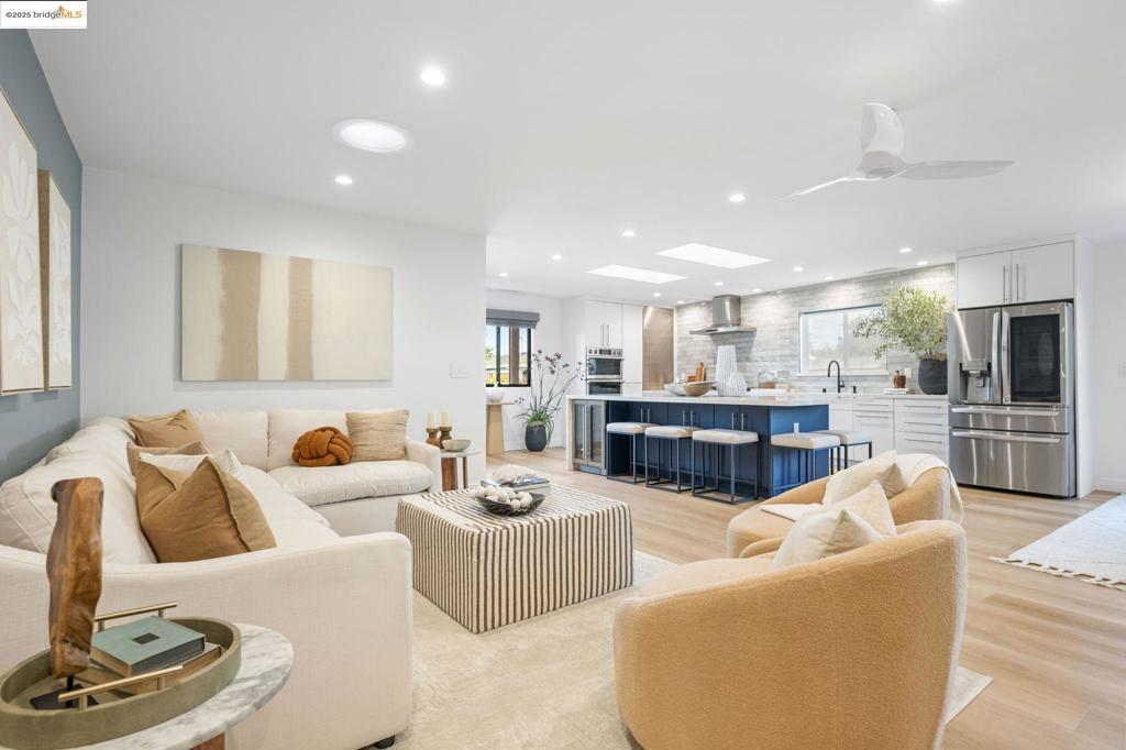 MOWRY WEST - Residential