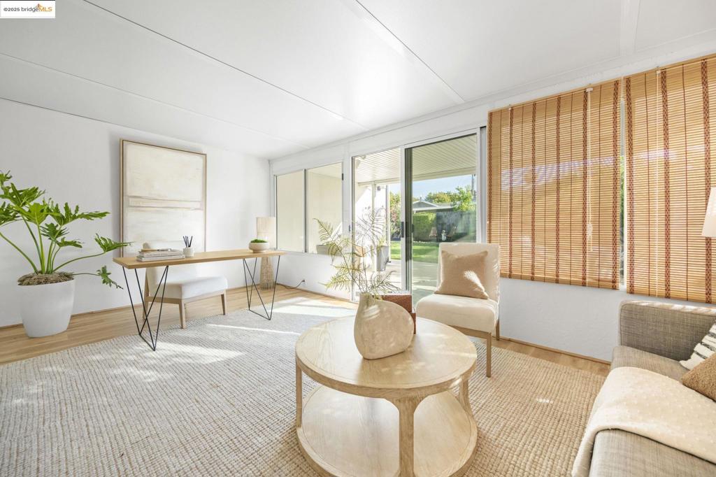 MOWRY WEST - Residential