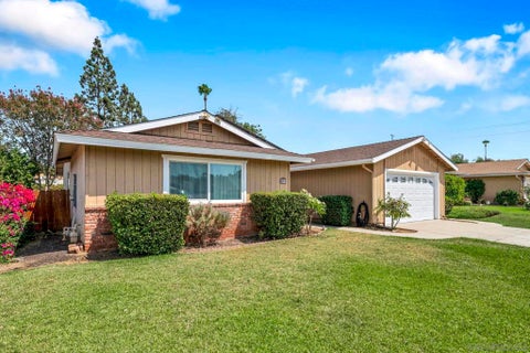 Photo of 853 Hale Ct Ct, El Cajon, CA 92020 (MLS # 260020045SD)