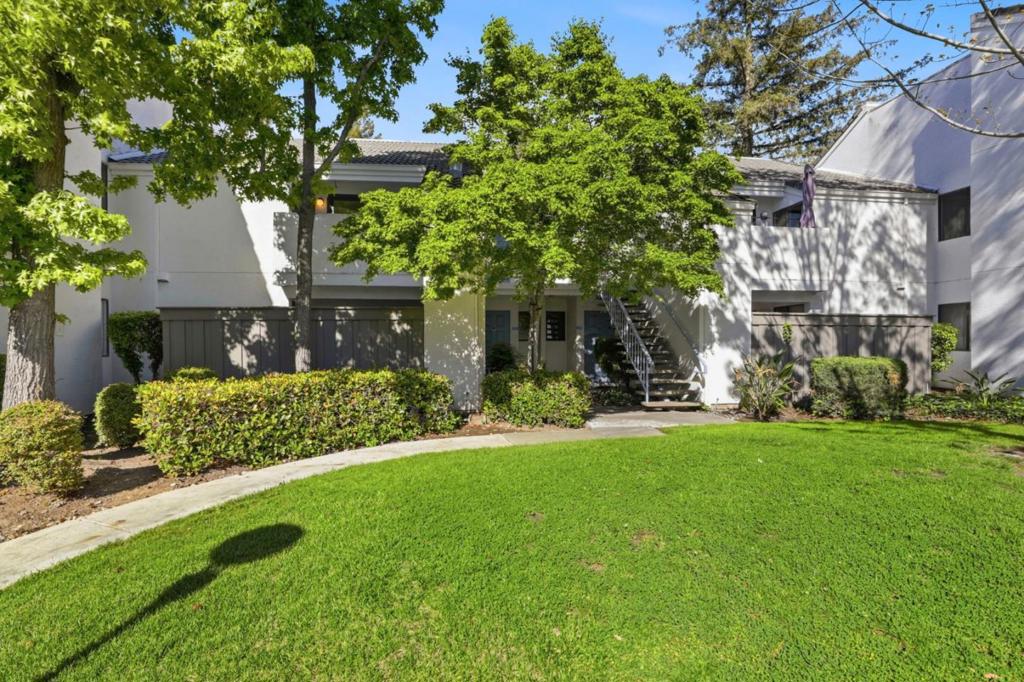 1055 N Capitol Avenue 98