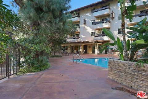 Photo of 2700 Cahuenga Boulevard #2216, Los Angeles, CA 90068 (MLS # 26655433)