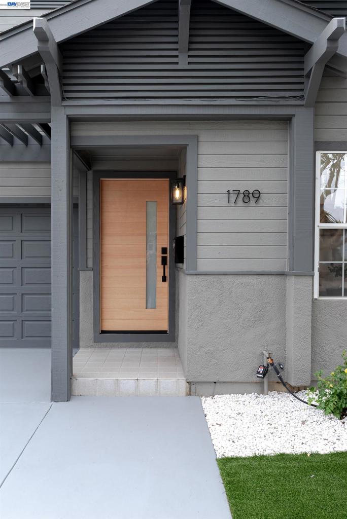 1789 Fremont St