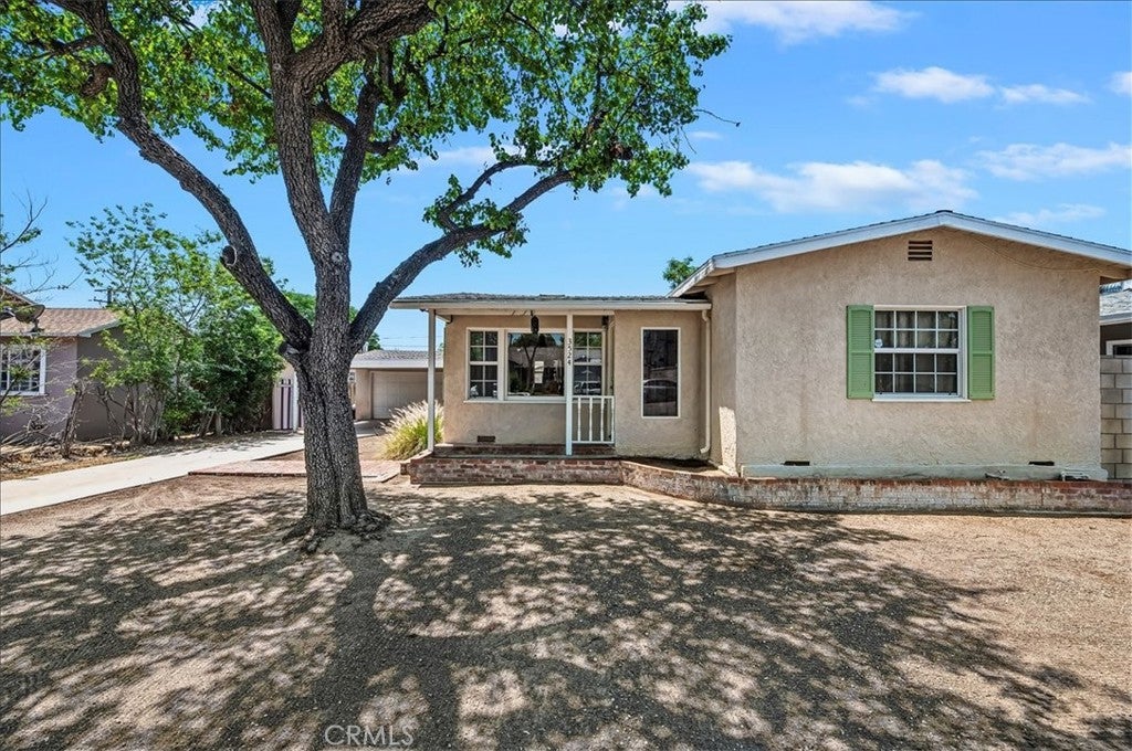 3524 N Stoddard