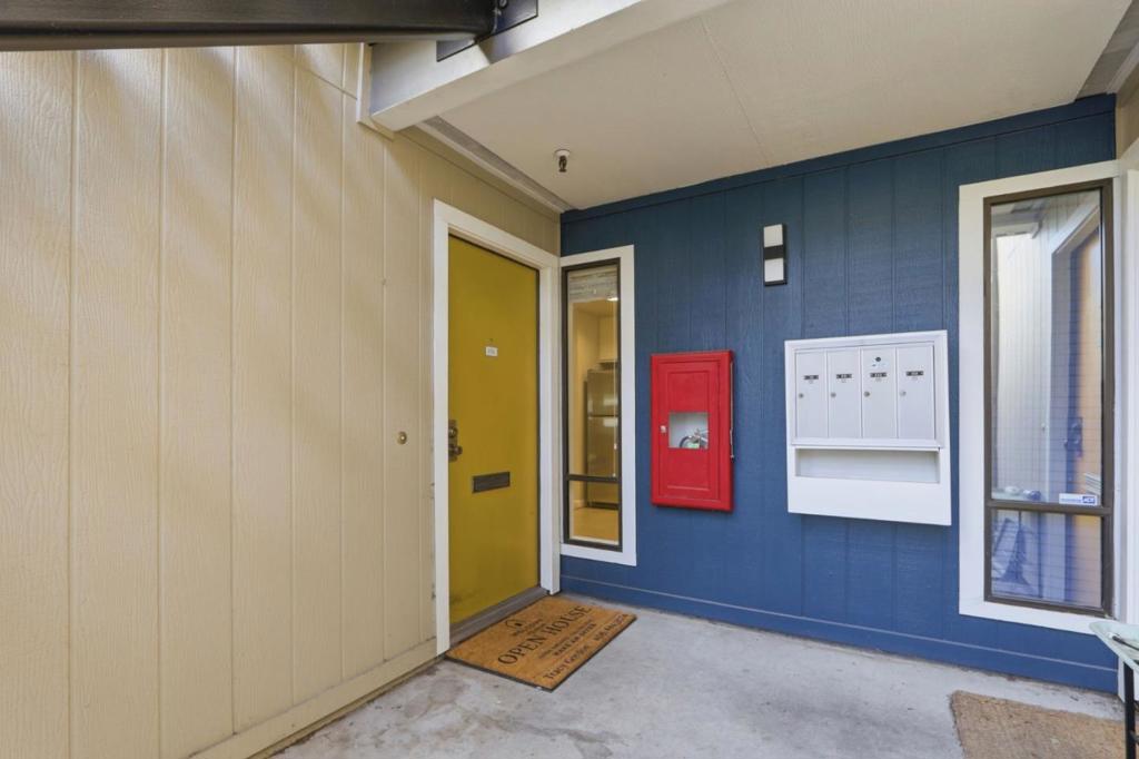 49 Showers Drive E151