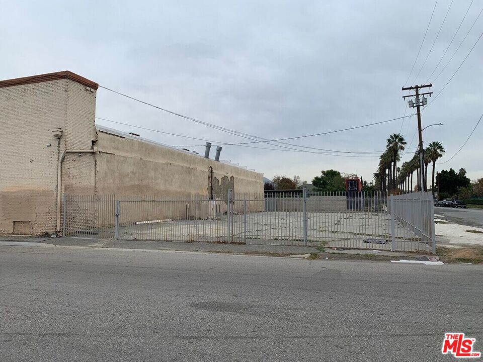 3800 Commerce Street