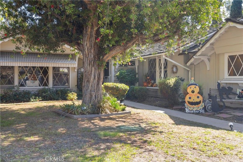 Photo of 3162 Inverness Drive, Rossmoor, CA 90720 (MLS # NP25242801)