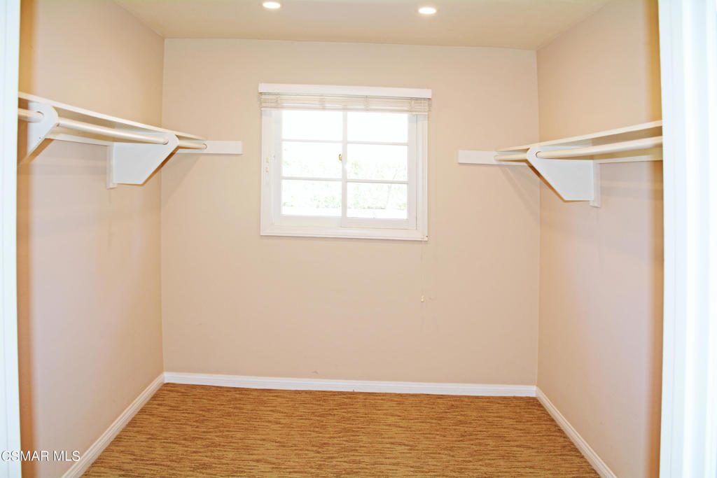 Ben Johnson Fairway NR-745 - 745 - Residential Lease