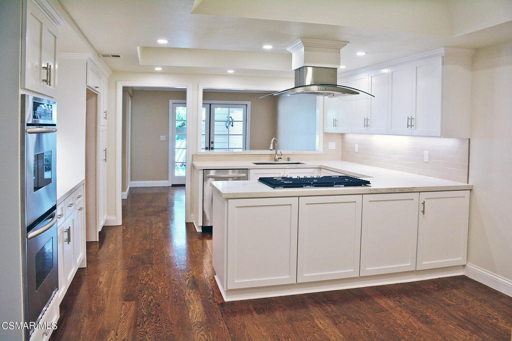 Ben Johnson Fairway NR-745 - 745 - Residential Lease