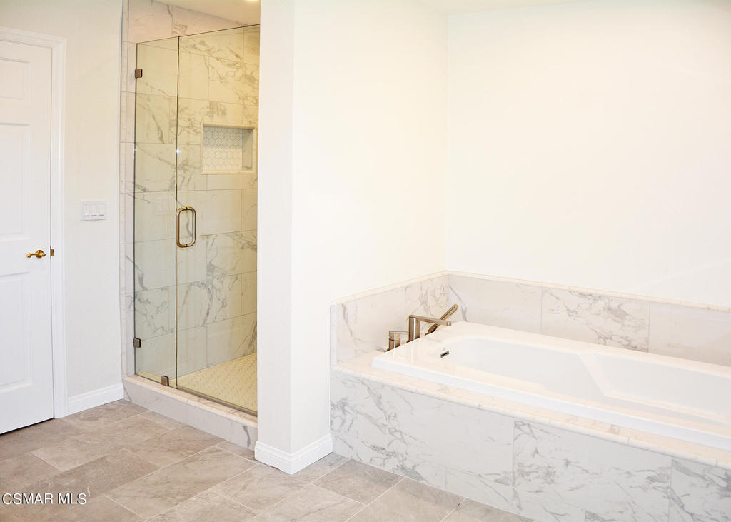 Ben Johnson Fairway NR-745 - 745 - Residential Lease