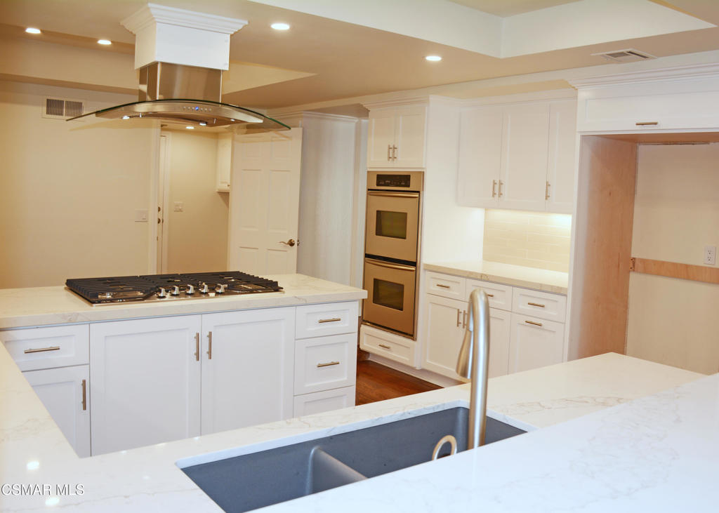 Ben Johnson Fairway NR-745 - 745 - Residential Lease