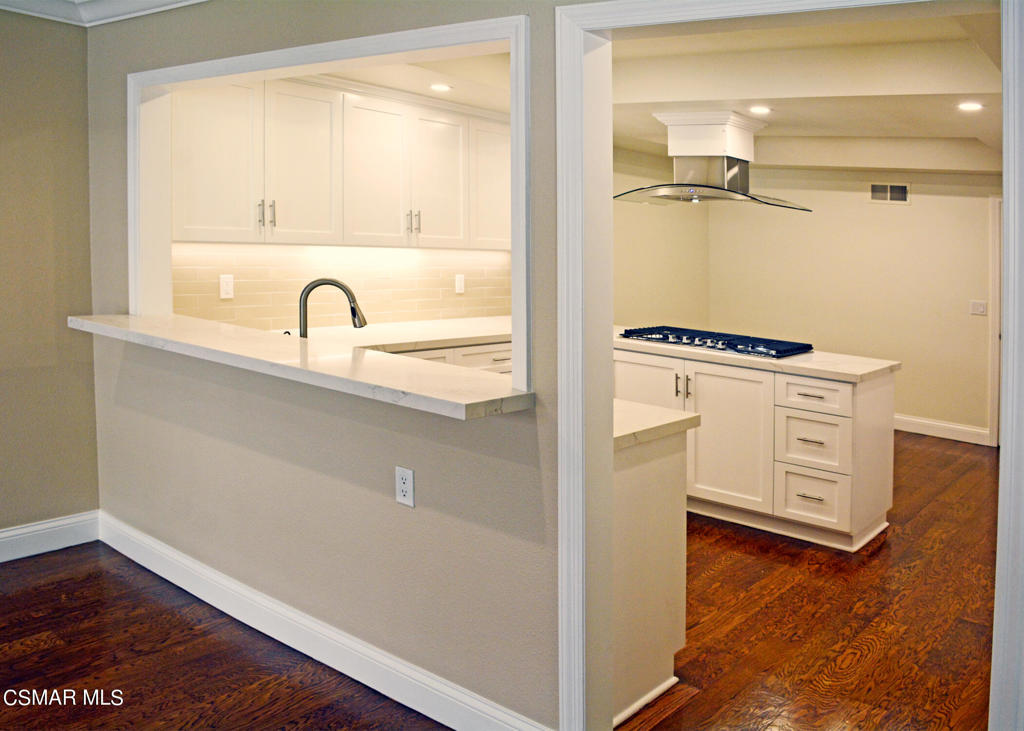 Ben Johnson Fairway NR-745 - 745 - Residential Lease