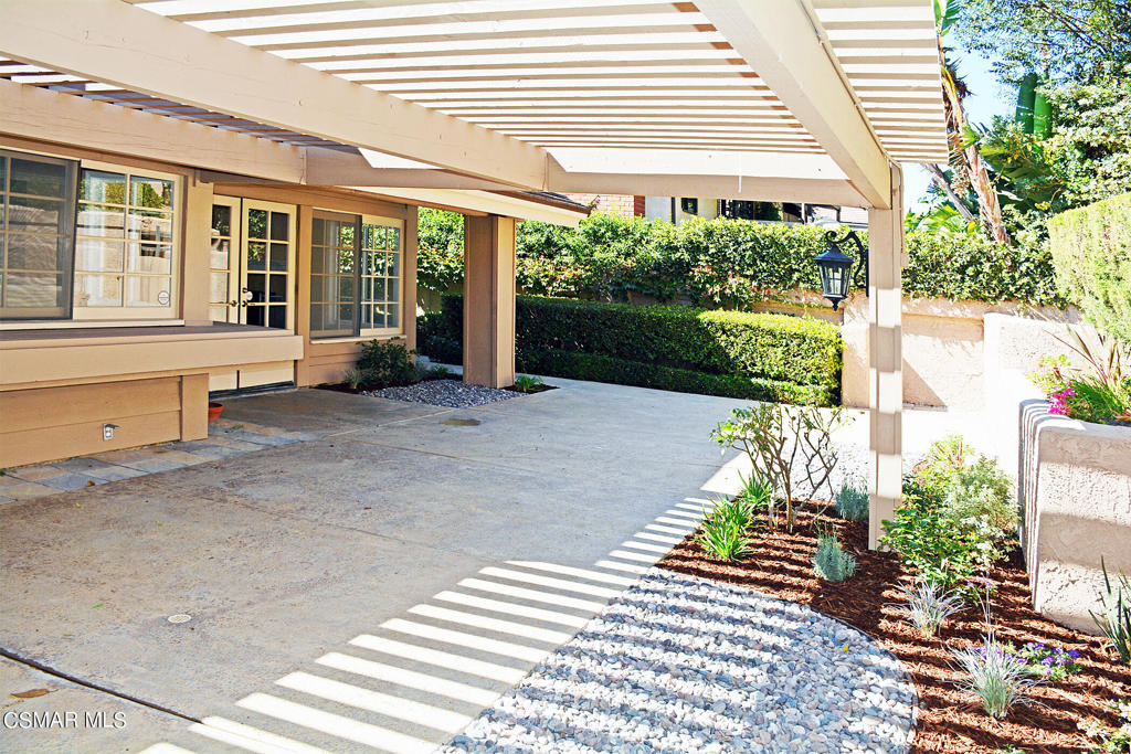 Ben Johnson Fairway NR-745 - 745 - Residential Lease