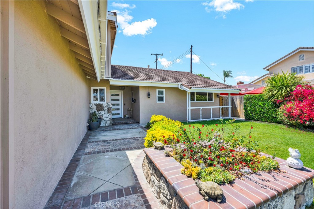 16761 Montclair Lane