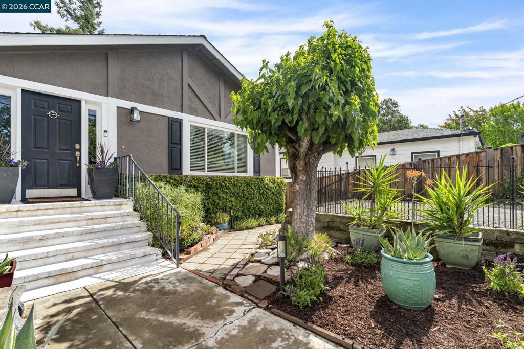 2216 SAN MIGUEL DRIVE