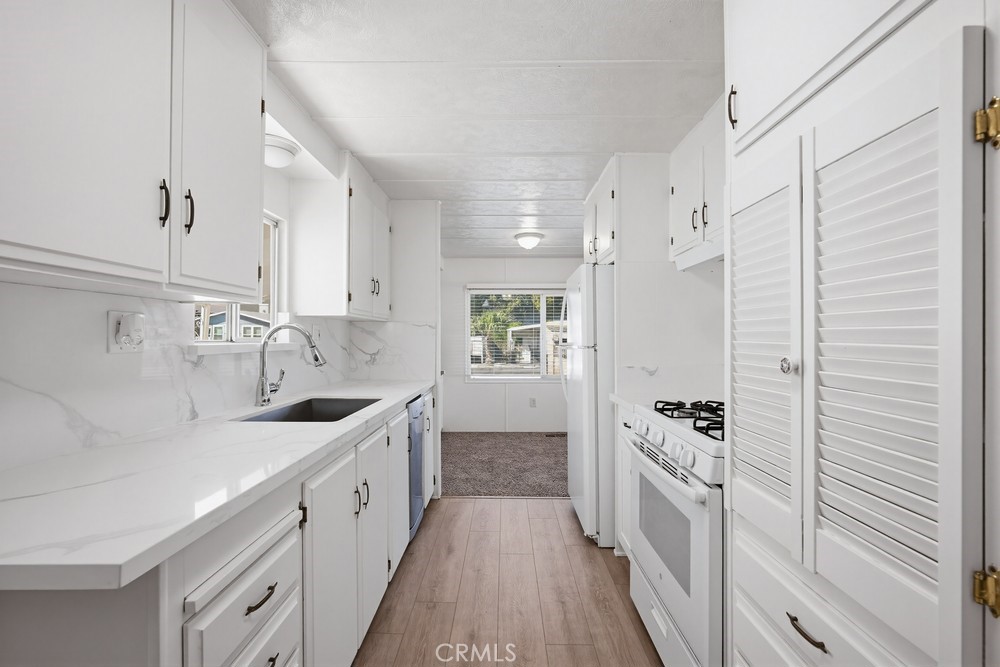 655 E Main Street 9